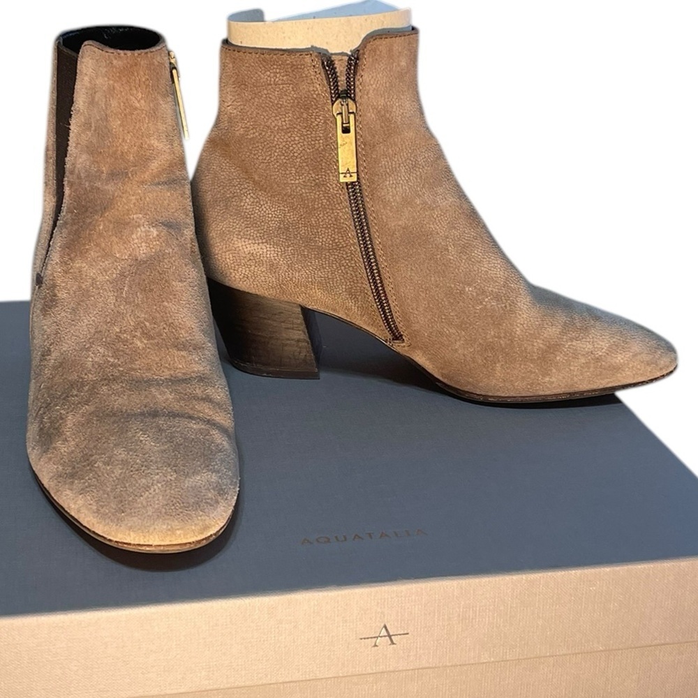 Aquatalia Faylynn Pebbled Suede Chelsea boot, made in Italy. GUC Size 6 1/2 - Picture 5 of 12